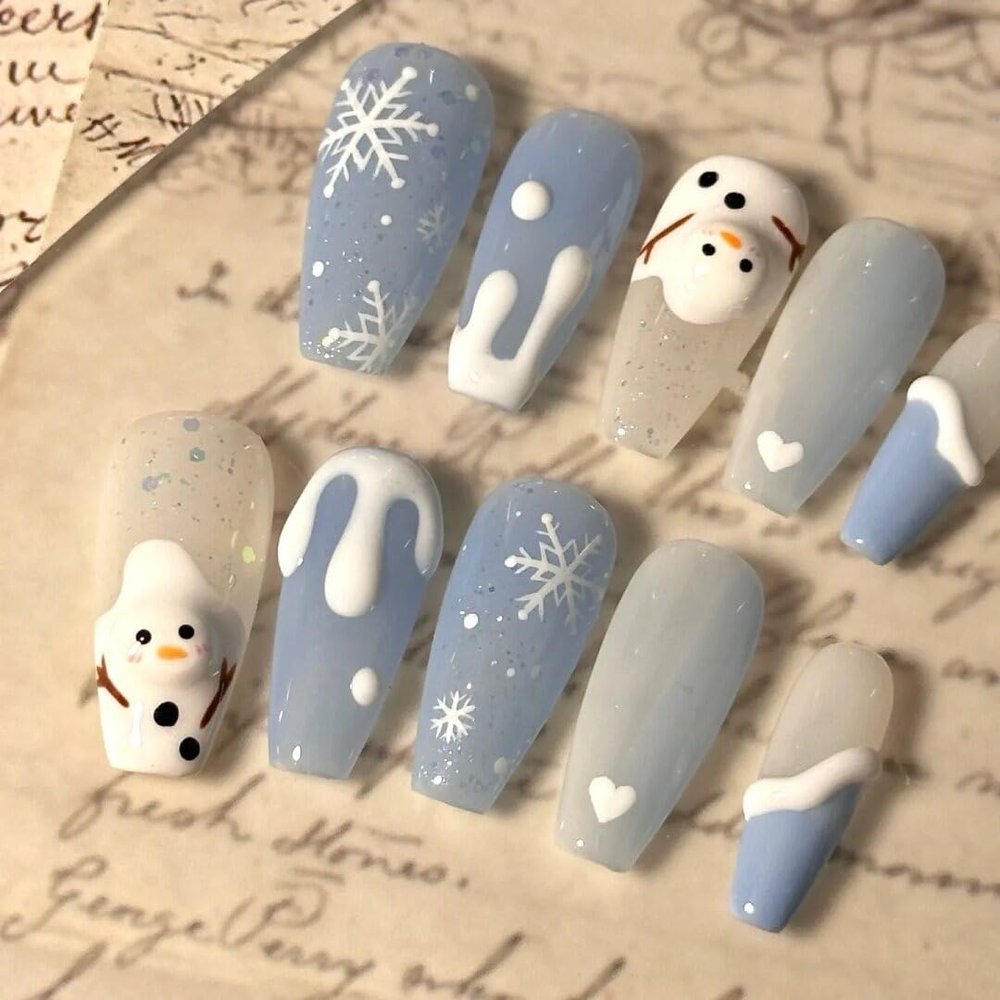 ZIIVIEVS Christmas nail art handcrafted wearing armor, blue snowman fresh and cute, detachable phototherapy nail patch 10pcs (Size : S)