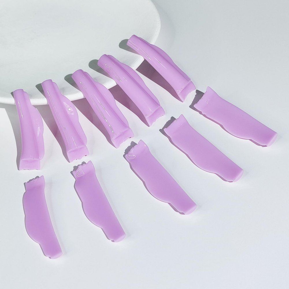 Lomansa Lash Lift Pads Silicone Shields for Lash Lamination Eyelash Lift Shields Reusable Eyelash Curling and Lifting Tools (Purple)