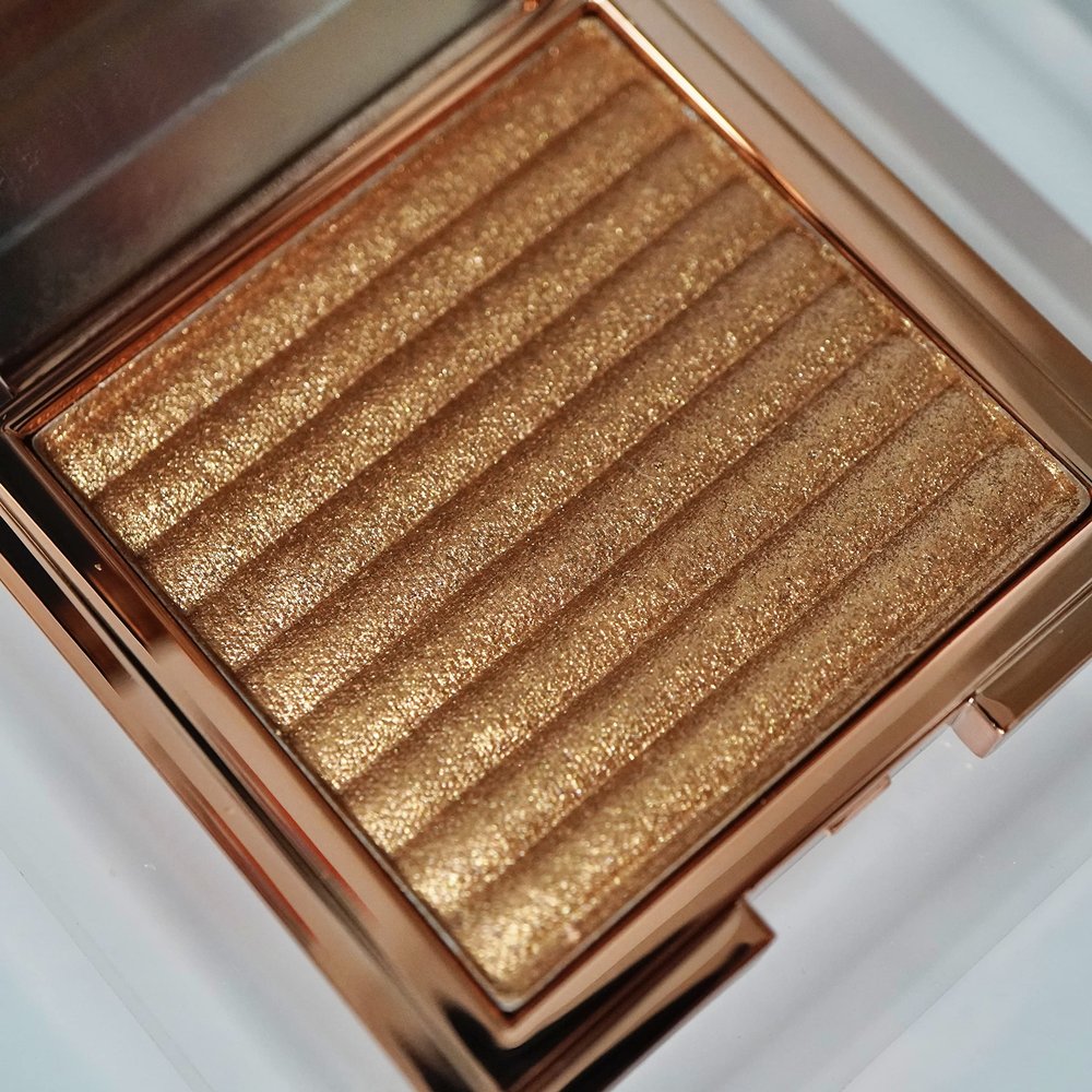 Gold Powder Highlighter Makeup Palette, Shimmer Glitter Shiny Contour Highlight Makeup Illuminator - Luminizer Contouring Palette Shimmery Finish Face & Body - Vegan & Cruelty-Free, Fierce Star