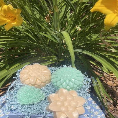 Generic Homemade & handcrafted 100% organic shea butter, mango butter & cocoa butter soap.