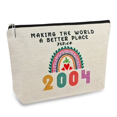 22nd Birthday Gifts for Girls Makeup Bags, 2004 Happy 22nd Birthday Decorations for Teen Girls, 22 Year Old Girl Birthday Gifts for Daughter, Sister, Granddaughter, Cosmetic Travel Pouch, Christmas
