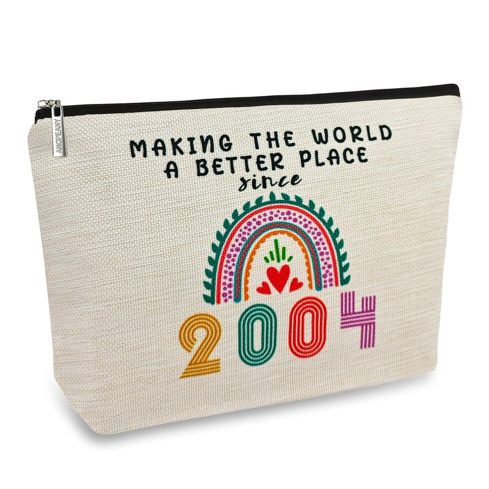 22nd Birthday Gifts for Girls Makeup Bags, 2004 Happy 22nd Birthday Decorations for Teen Girls, 22 Year Old Girl Birthday Gifts for Daughter, Sister, Granddaughter, Cosmetic Travel Pouch, Christmas