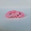 1 piece of very cute and silky scrunchie, incredible to the touch and looks great in a hairstyle. 1 pieza de coletero muy linda y sedosa increible al tacto y se ve genial en un peinado. (pink) view 2