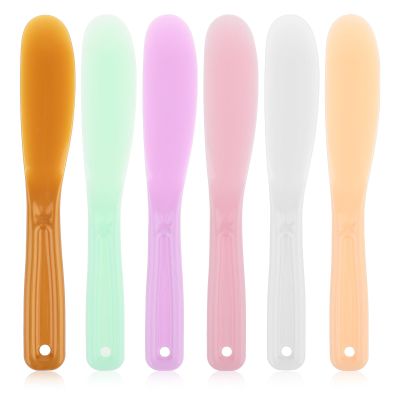 Qianyu 6Pcs Large Makeup Scoops Spatulas Plastic Cosmetic Spatula Face Mask Spoon Stick Applicator Beauty Spa Facial Skin Care Tools for DIY Cream Lotions Moisturizers Mixing and Sampling