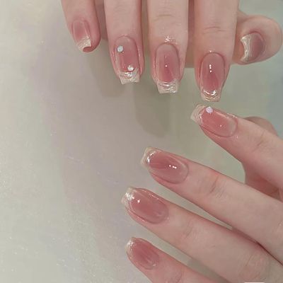 Hand manicure wearing nail patch powder blusher French cute bubble bead false naile(S)