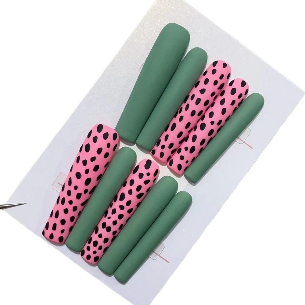 ZIIVIEVS Handmade wearing of European and American style nail patches, halo dyeing, detachable nail art patches, fake nails(A-003,M)