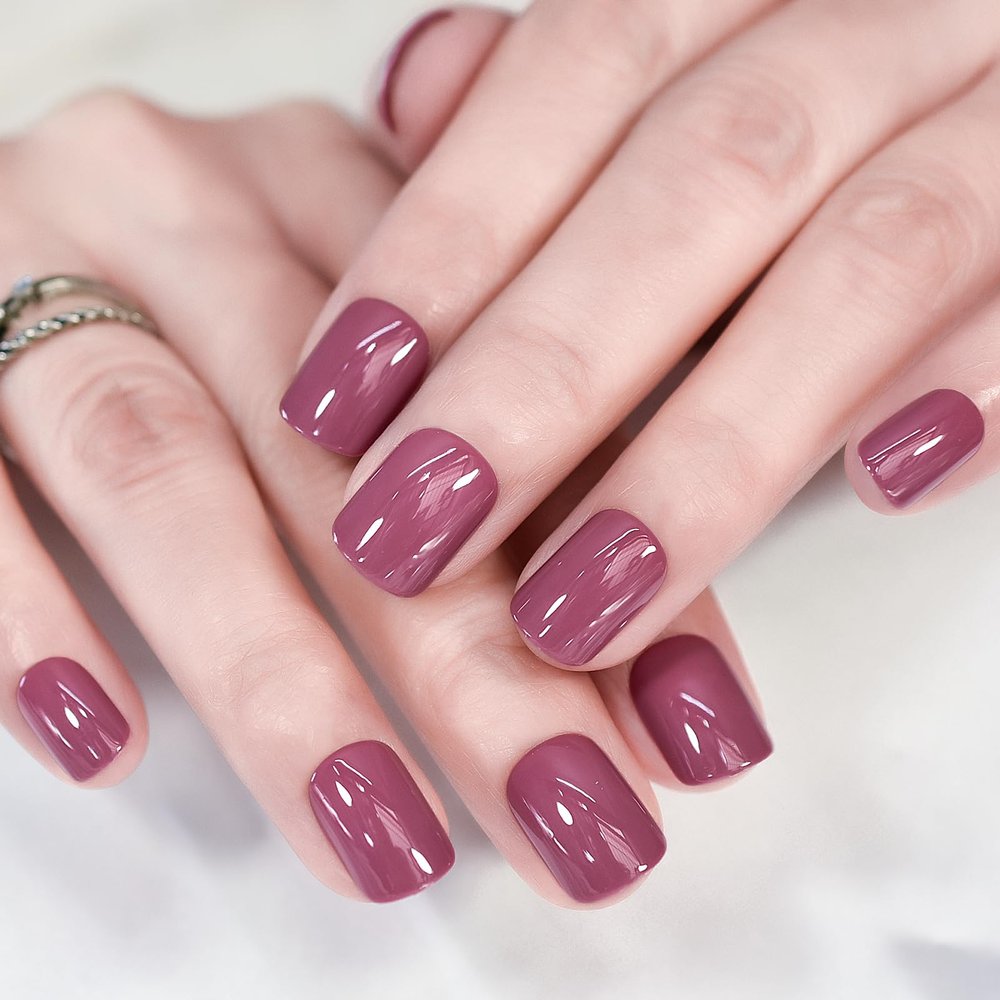LINSSQ Glossy Rose Pink Press on Nails,Short Squoval False Nails,Beauty Solid Color Manicure Reusable UV Gel Fake Finger Nail Art for Daily Office Party 24pcs