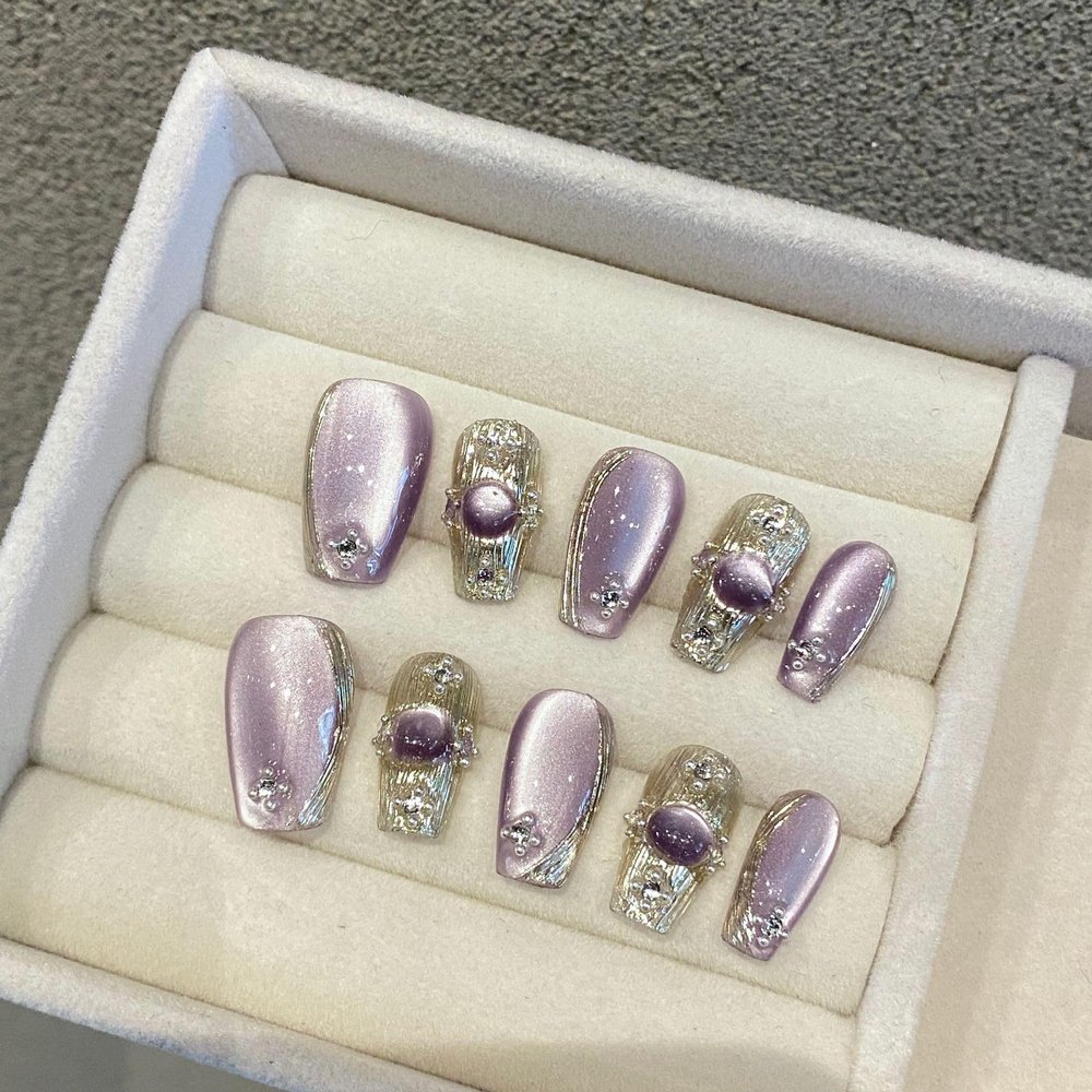 Purple Handmade Nail Patches, Satin Cat's Eye Nails, Art Nail Patches, Detachable Manicure Patches, Fake Nails(S)