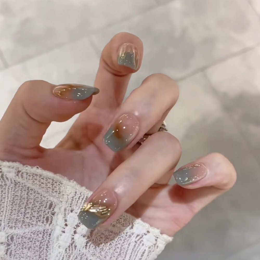 ZIIVIEVS Wearing nail fake nail patch detachable manicure autumn and winter nail patch short nail(Ultrashort green,L)