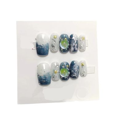 Handmade Nail Wearing and Hand Painted Snow Mountain Winter Short Nail Removable False Nail(L)