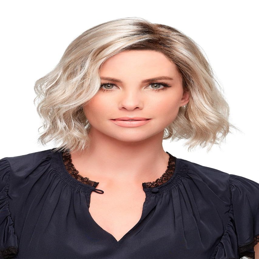 January Lace Front Mono Top Wavy Short Synthetic Wig 4pc Bundle: Wig, Comb, 4oz Belle of Hope Shampoo, and 19 Page Q & A Guide (12FS8, AVERAGE)