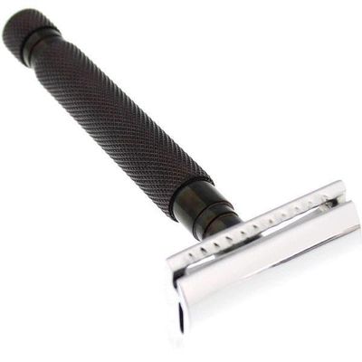 Black Titanium Collection Razor 78BT (Closed Comb)