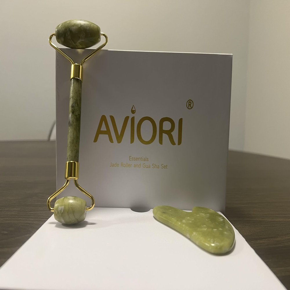 Aviori Jade Roller and Gua Sha Set, Essentials