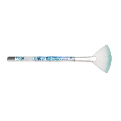 FashionCha Fan Makeup Brush Practical Ergonomic Handle Comfortable Face Highlighting Brush Brush for Women, Blue