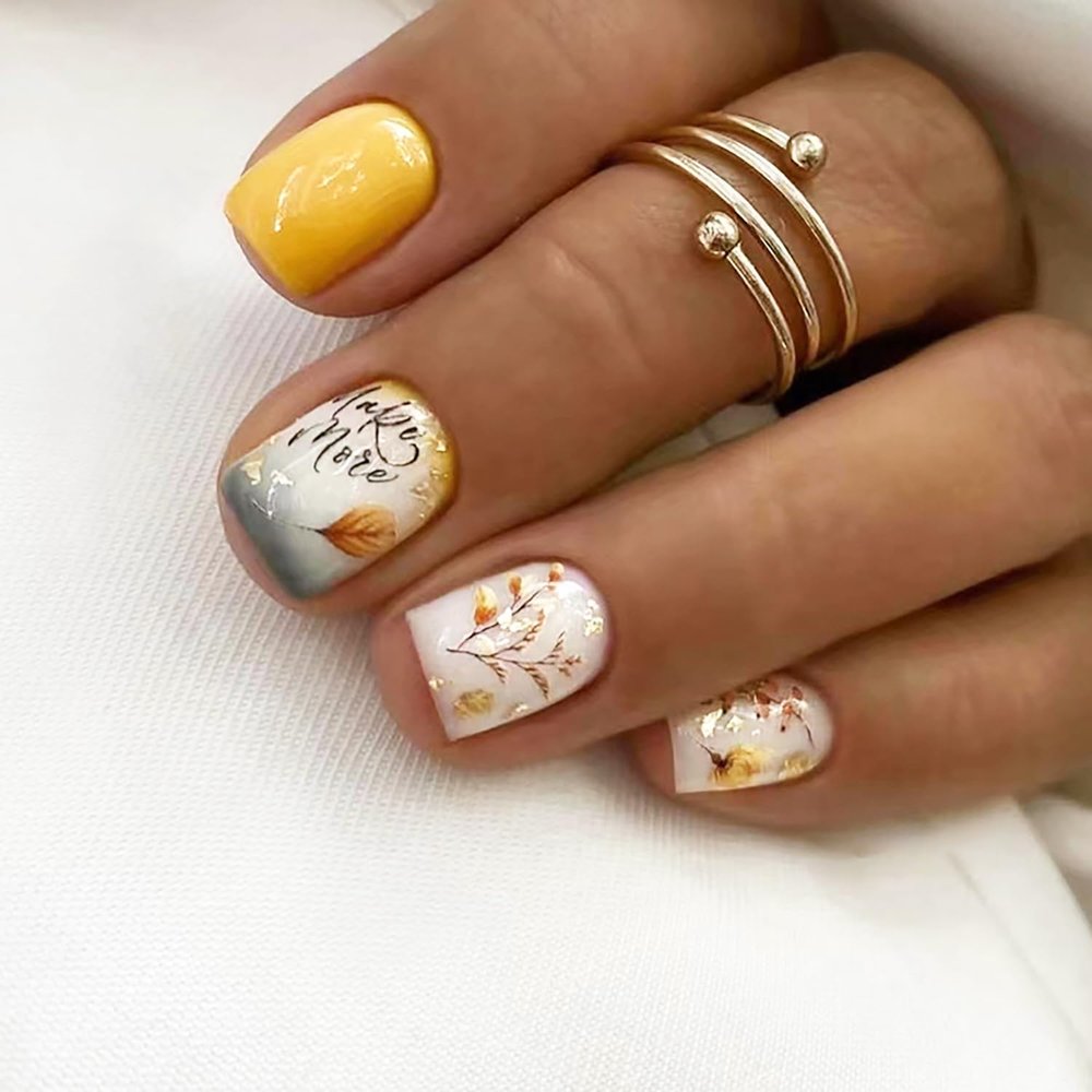 24pcs Fall Press on Nails Short Square Maple Leaf Fake Nails With Designs Letter Glue on Nails Yellow False Nails Reusable Autumn Maple Leaves Acrylic Nails for Women Girl Nail Decoration