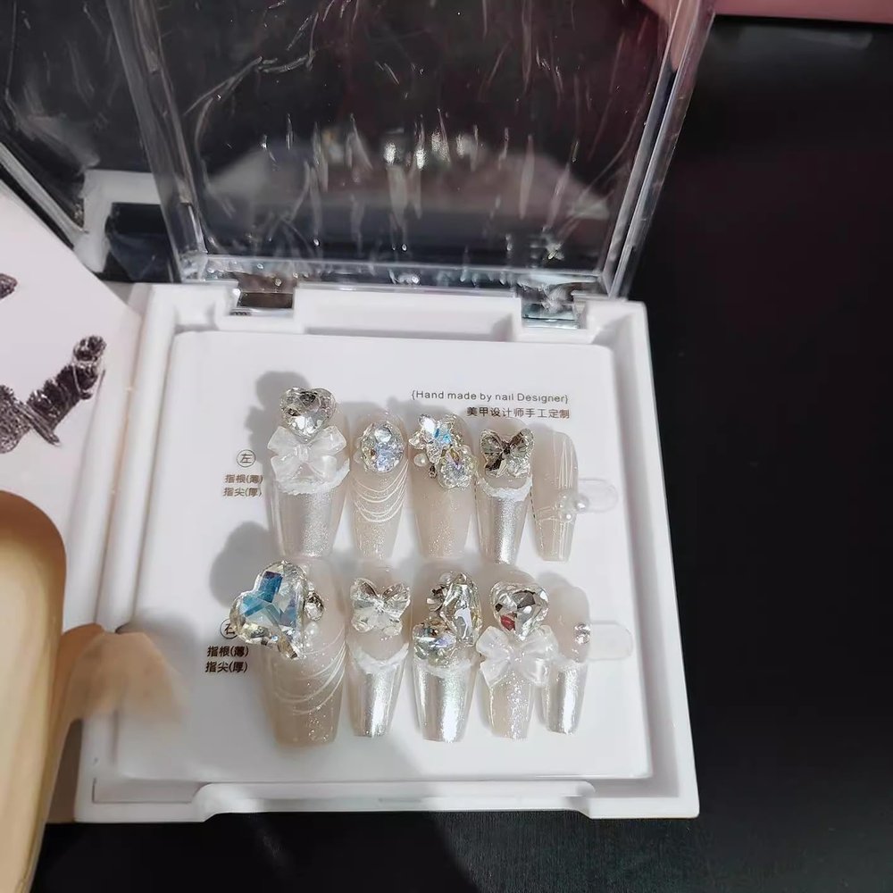 Handmade wearable nail tie with full diamond and detachable fake nail stickers(L)