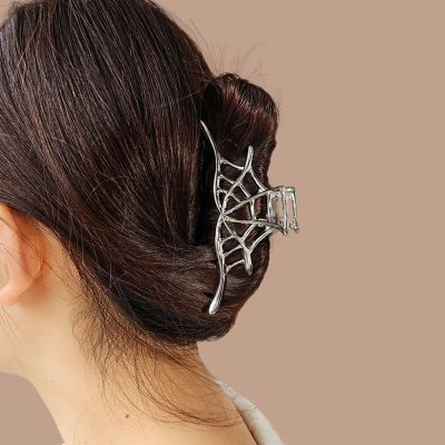 1pcs Sliver Cobweb Hair Clips - Halloween Metal Spider Claw Clips Medium Silver Alloy Cobweb Designs Shark Hair Claw Clips Strong Spring Halloween Hair Accessories for Adult