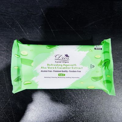 Dio's Facial Wipes Refreshing Aqua with Aloe Vera & Cucumber Extract (25 Wipes Pack)