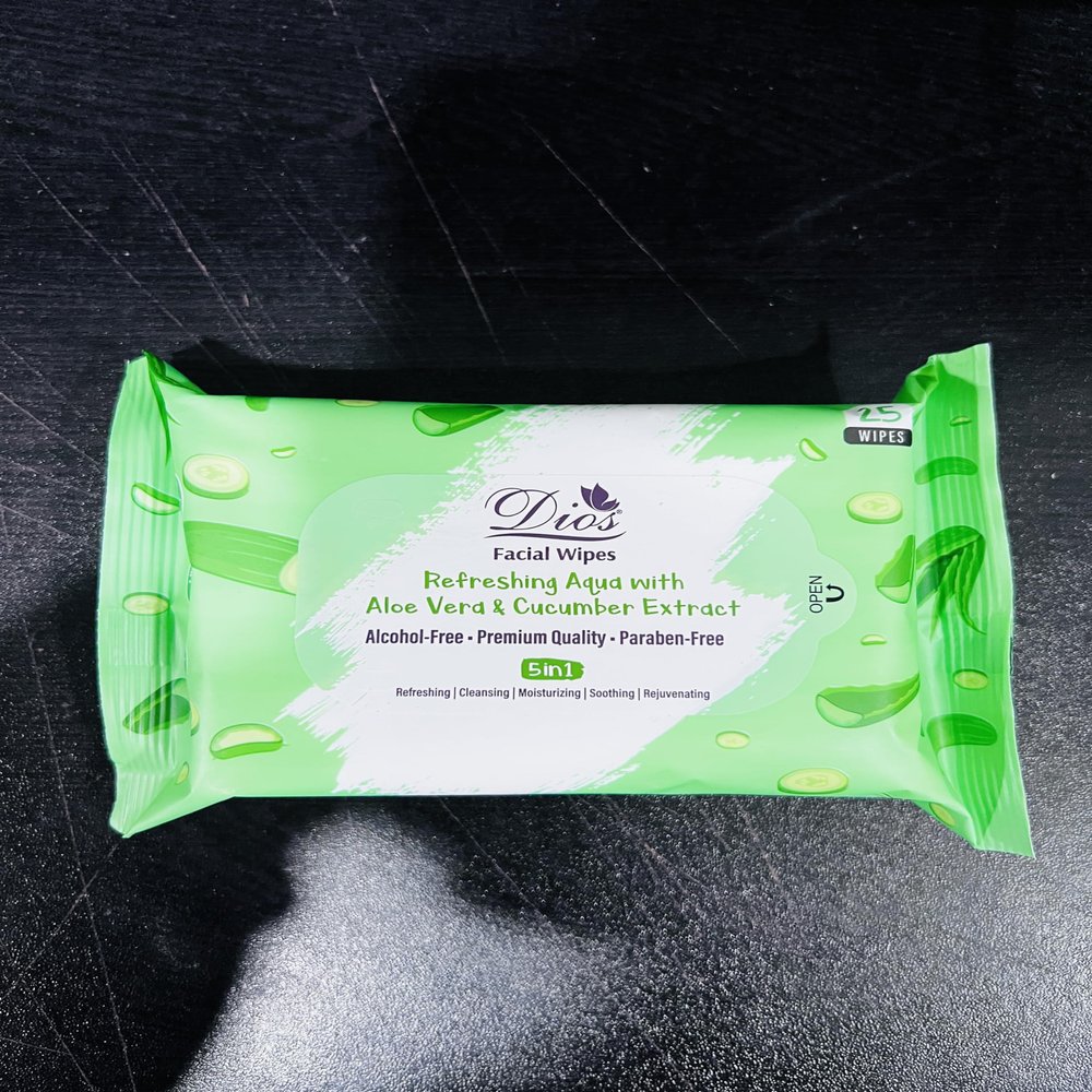 Dio's Facial Wipes Refreshing Aqua with Aloe Vera & Cucumber Extract (25 Wipes Pack)
