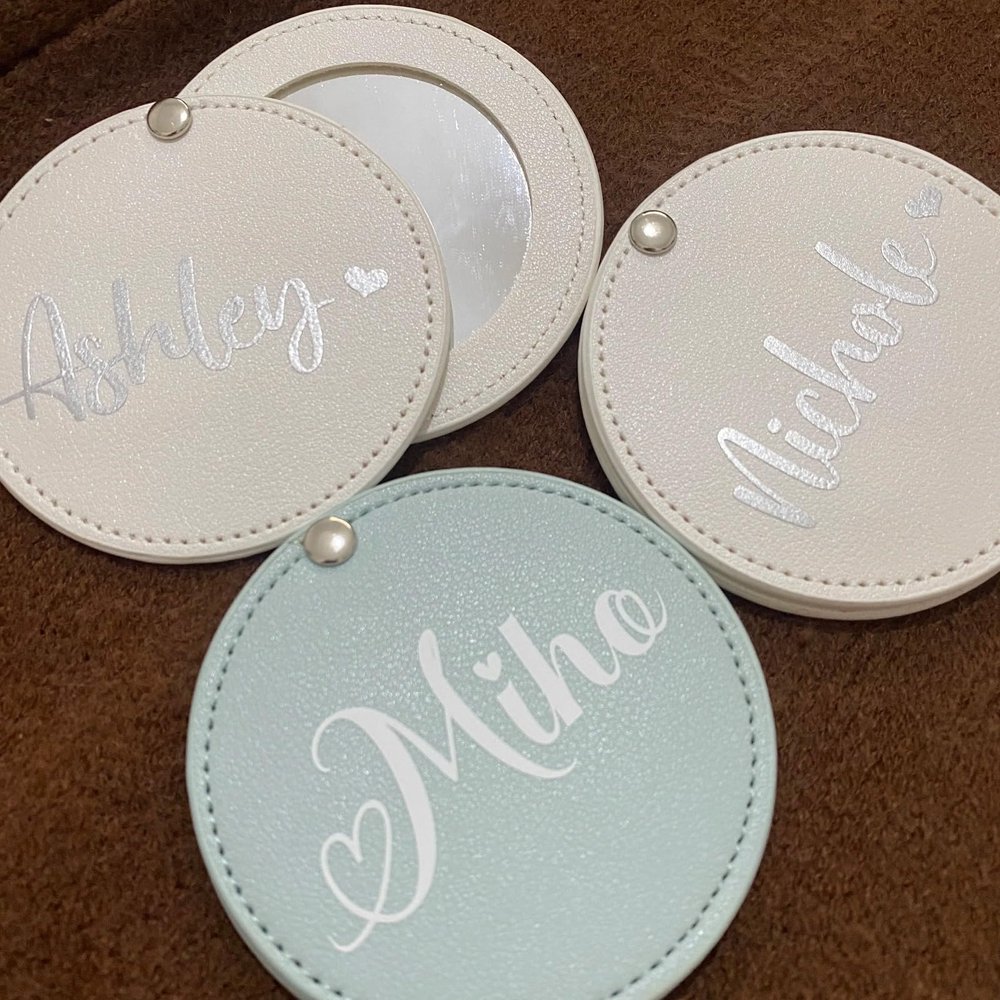 Andisijq Personalized Compact Mirror for Women,Custom Engraved Compact Mirror,Travel Makeup Mirror Handheld Small Mirror,Pocket Mirror,Custom Gift for Bridesmaid Friend,Wedding Favors (1pcs)