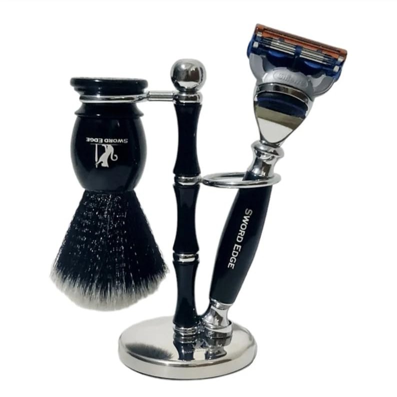 Convert your mundane routine to a luxurious ritual with Sword Edge Fusion 5 compatible Shaving set "Waylon5"