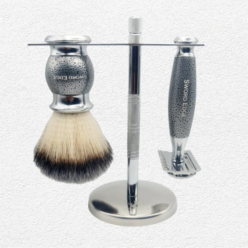 Indulge into a Luxurious shave like never before with Sword Edge Shaving set "Dalem" (Also available with 2 in 1 OC+CC head) (With Standard head)