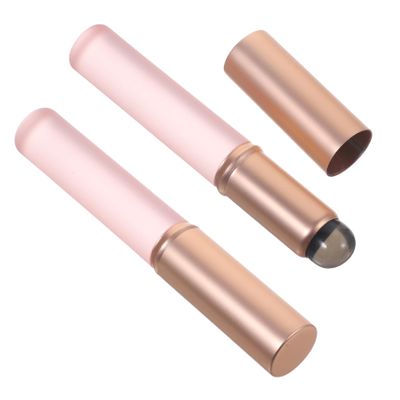 Gogogmee 2pcs Lip Gloss Applicators with Cover Compact Lipstick Brush for Women Ergonomic Design for Easy Use for Travel and Makeup Enthusiasts