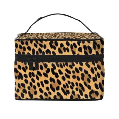 QASDFGHR Small Leopard Pattern Print Makeup Bag,Travel Cosmetic Bag with Zipper for Women Square Make Up Bags Organizer
