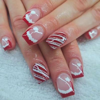 Christmas Press on Nails Short Fake Nails Square with Red Santa Hat Stripe Glitter Design False Nails Light Pink Transparent Glue on Nails Xmas Nails Press ons Acrylic Stick on Nails for Women 24Pcs