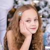12PCS Rhinestone Snowflake Hair Clips, Mini Pearl Hair Barrettes, Christmas Hair Clips for girls, Small Silver Metal Alligator Clips for Long Thick Hair Christmas Snowflake Hair Accessories for Women view 3