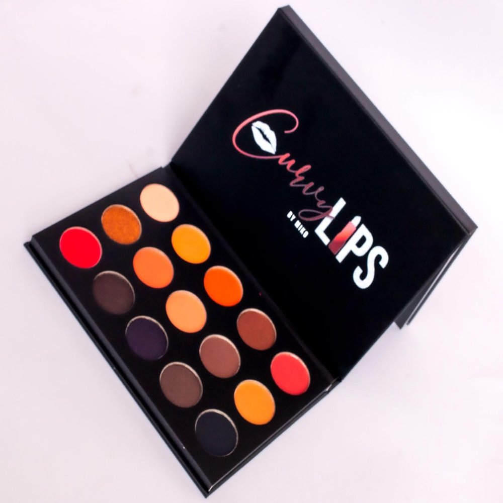 CURVY LIPS BY MIKO Amber Skyes 15 Color Eyeshadow Palette