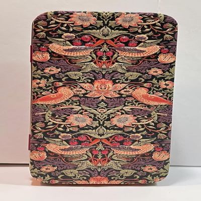 Heathcote & Ivory William Morris at Home Strawberry Thief Clementine & Clove Hand Cream Tin 100ml