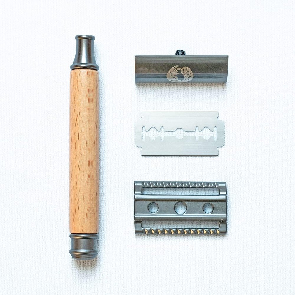 Chinchilla Beech Wood Safety Razor with Replacement Handle and Jute Bag, Sustainable Wet Razor for Men and Women, Zero Waste & Plastic-Free