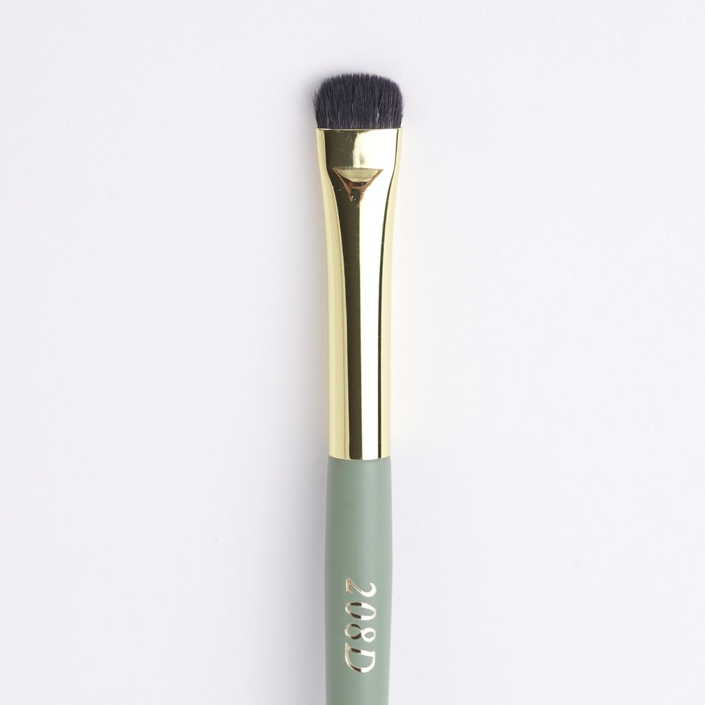 DR 208D Flat Eyeshadow Brush, Made with Natural Goat Hair, Makeup Brush Hair