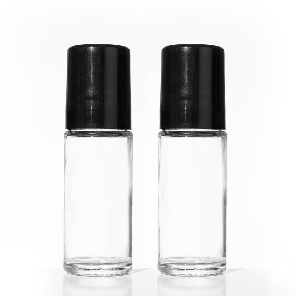 2 PCS 50ML Empty Glass Roller Bottles Plastic Roller Ball Deodorant Roll On Bottles for Essential Oils, Perfume, Cosmetics (2pcs Round)
