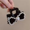 FMURY Pearl Velvet Grab Clip Women French Vintage Hair Clips Medium Plate Hair Shark Clip view 4