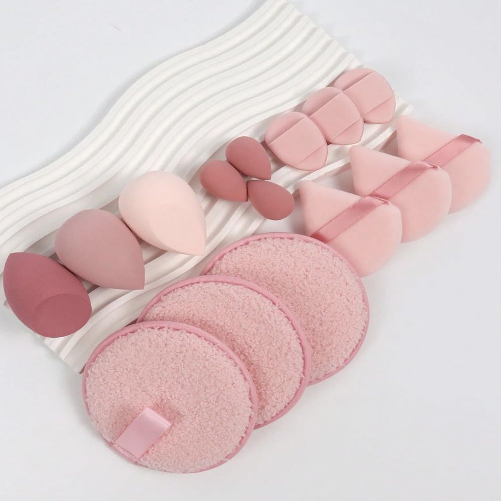 15pcs Makeup & Facial Tools Set, Including 3 Face Cleansing Puffs, 3 Makeup Sponges, 3 Mini Makeup Sponges, 3 Loose Powder Puffs, And 3 Mini Finger Cushion Powder Puffs.