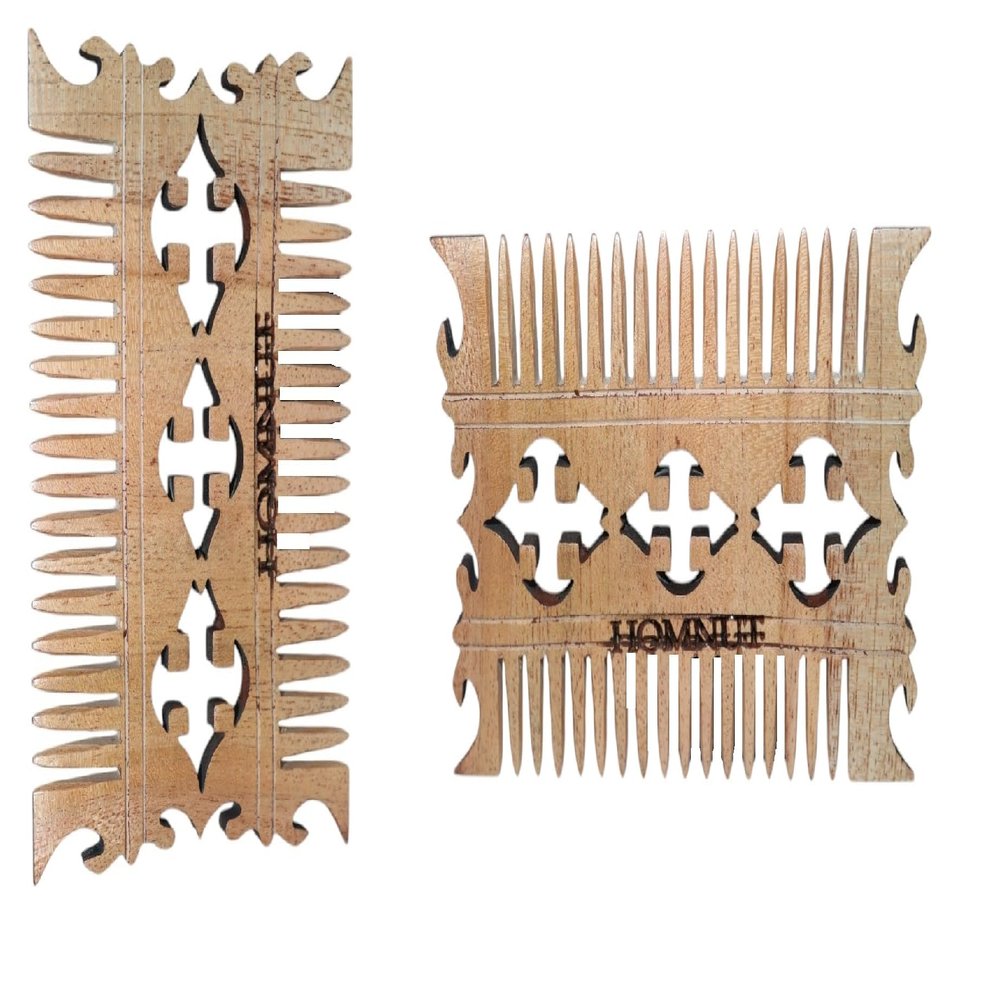 HOMNUT Natural Sandalwood Hair Comb Hair & Beard Comb | Unique Hand-Carved Design for Beard, Moustache & Hair | 4.2 x 3 Inches Pocket-Friendly Comb for Unisex
