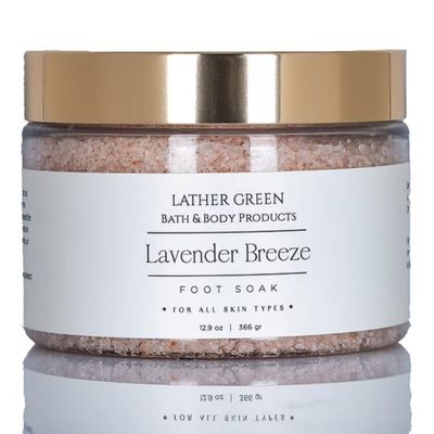 LATHER GREEN - Himalayan Salt Soothing Lavender Breeze Foot Soak, 12.9 oz