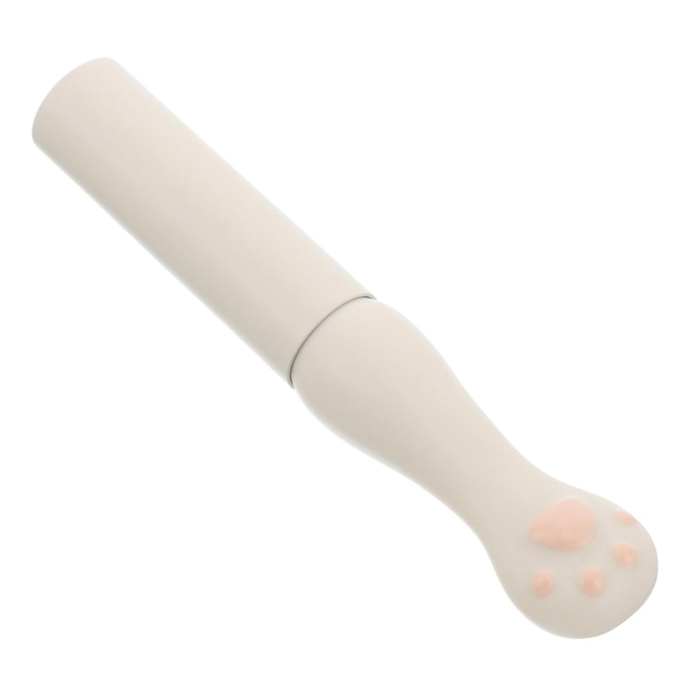 Baluue Cute Silicone Lip Brush with Protective Cover for Even Lipstick Application Reusable Makeup Tool for Smooth and Smudge-resistant Finish