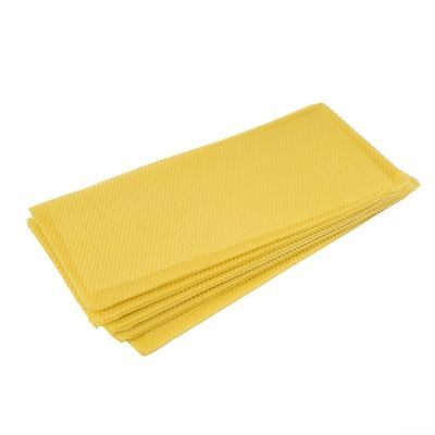 Beeswax Comb Foundation, Beehive Waxed Coated Foundation Sheet, 200 * 415mm(10Pcs)