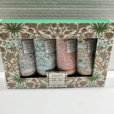 Heathcote & Ivory William Morris At Home Aloe & Lime Hand Cream Set