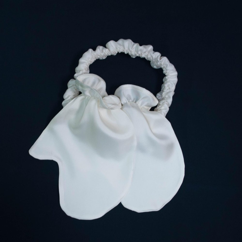 100% Mulberry Silk 2 Bath Gloves and Headband for Washing Face White Color Real silk Accessories