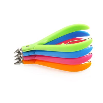 FOMIYES Professional Cuticle Nipper with Plastic Handle Stainless Steel Nail Art Tool for Manicure and Pedicure Random Color
