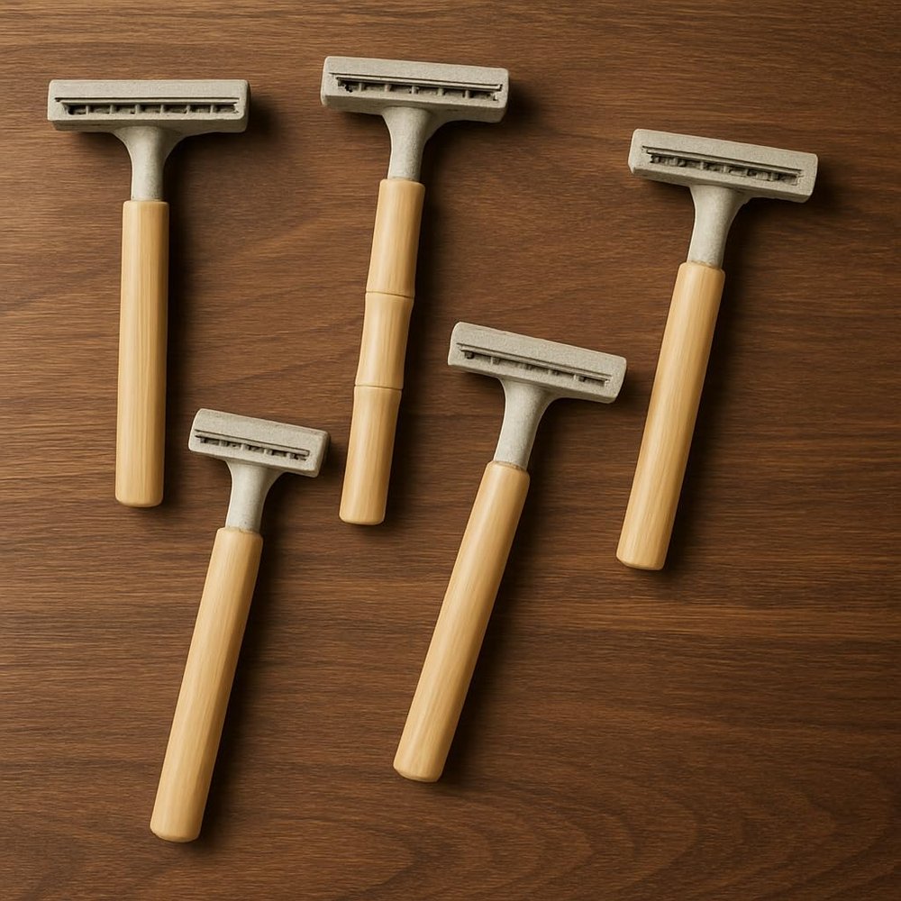 "Bamboo Reusable XOMO Razor Set for Men & Women  Includes 5 Razors
