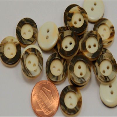 24 Cream with Brown Marblized Lip Plastic Buttons 5/8" 15MM # 6205