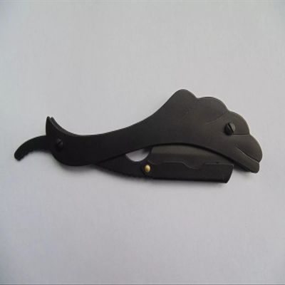 MATTE BLACK WING SHAPED RAZOR