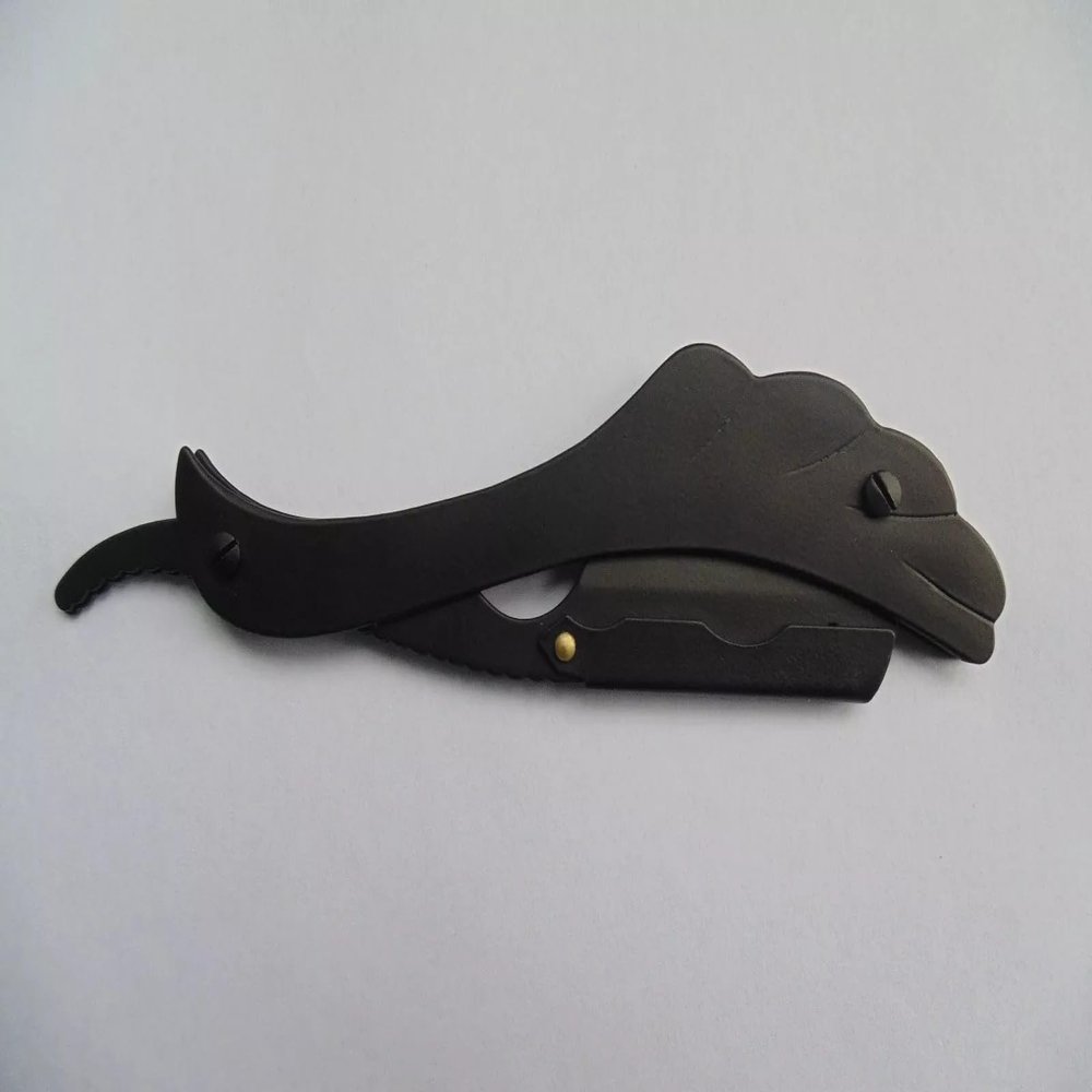 MATTE BLACK WING SHAPED RAZOR