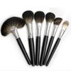 32 Animal Makeup Brush Set Wooden Handle Makeup Brush Eye Shadow Brush Makeup Artist view 3