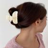 LILIE&WHITE Acrylic Letter Hair Clips For Women Stylish G Monogram view 2